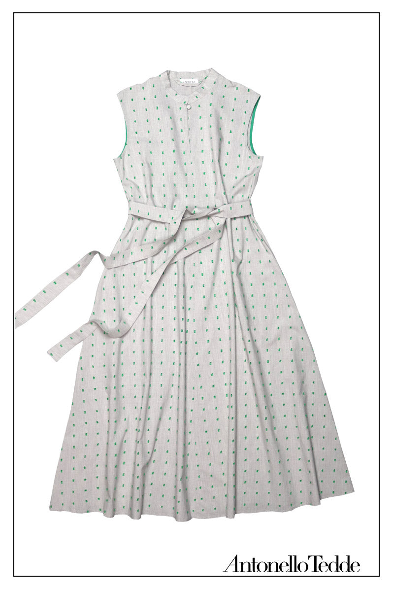 AT - ARDU PLUME GREEN  Elegant Sleeveless Long Dress with Standing Collar and Plume Detail