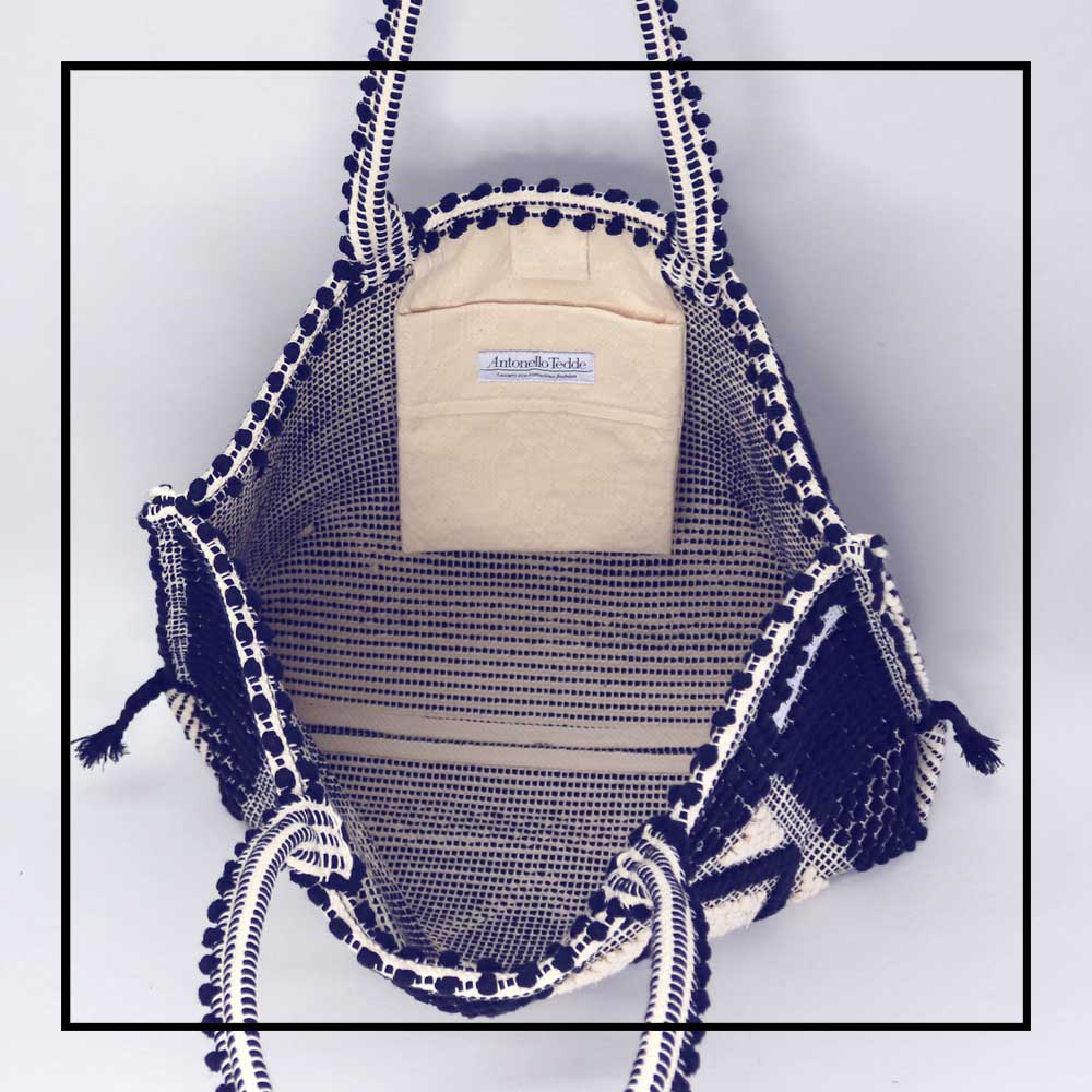 CAPRICCIOLI LARGE Rombi - Sustainable handwoven large tote handbag - Blue  and cream bag