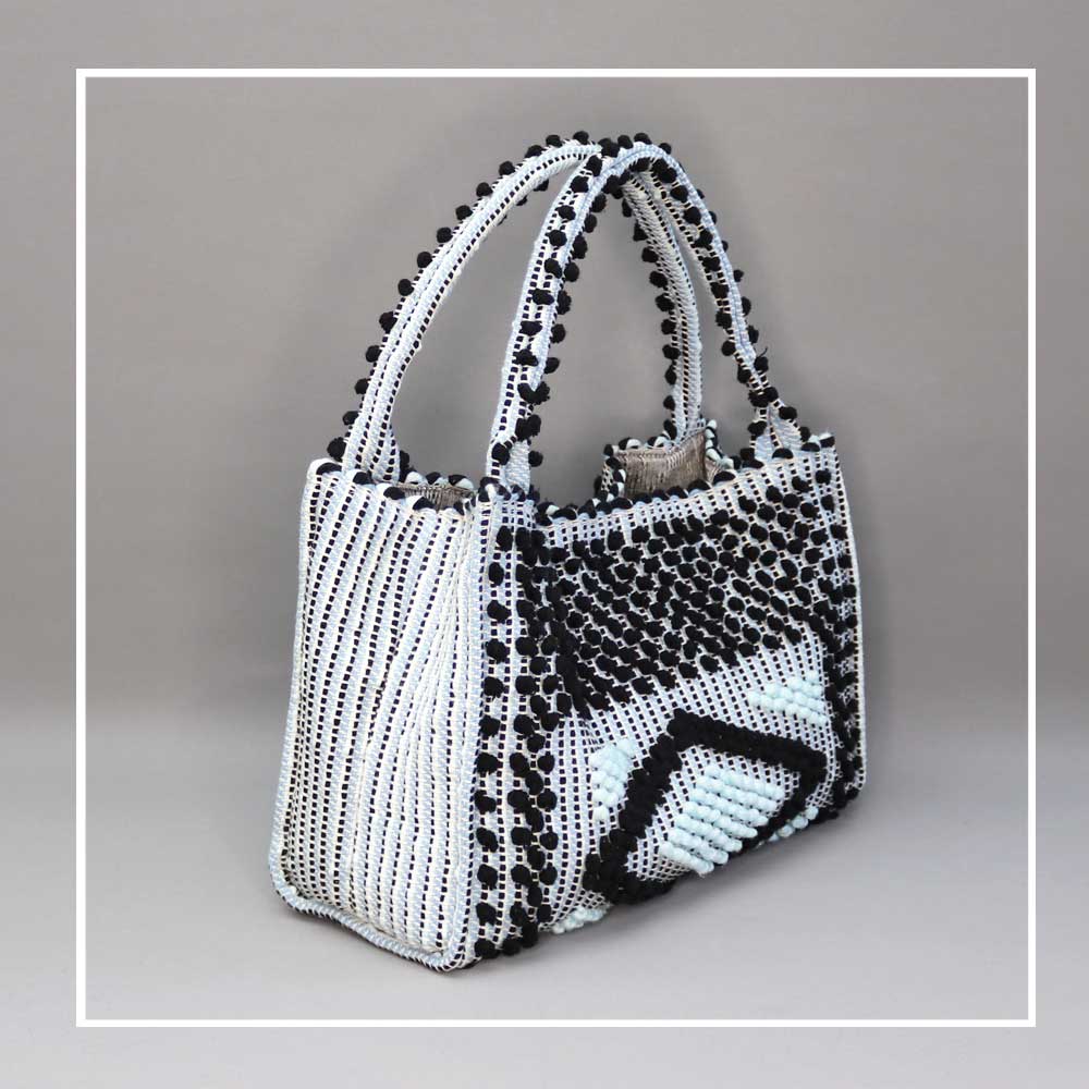 Buy ALLEN SOLLY Zipper Polyurethane Women's Casual Wear Hobo Handbag |  Shoppers Stop